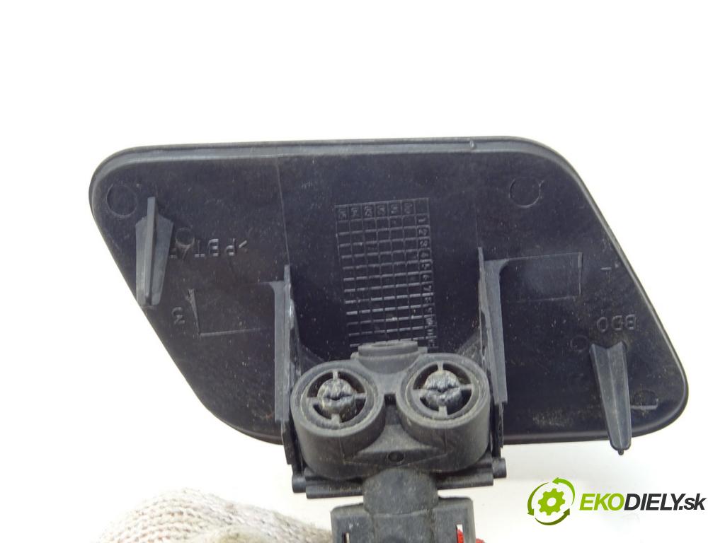 AUDI A4 B6 Avant (8E5) 2000 - 2005    2.5 TDI quattro 132 kW [180 KM] olej napędowy 2001  ostrekovača svetla ľavy 8E0955275D (Motorčeky, čerpadlá ostrekovačov)