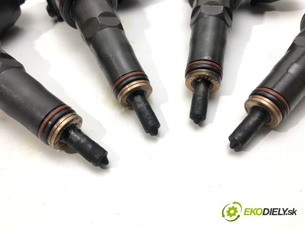 AUDI A3 (8L1) 1996 - 2006    1.9 TDI 74 kW [100 KM] olej napędowy 2000 - 2003  vstřikovací ventily 0414720213