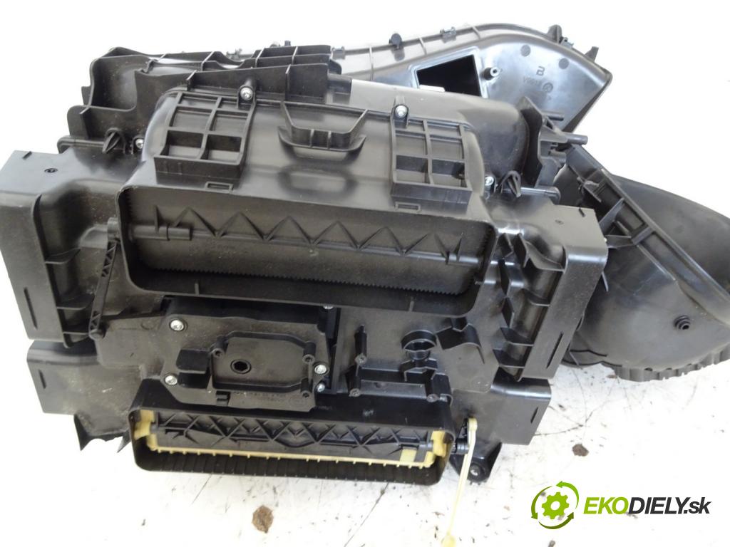 RENAULT TRUCKS T 2013 - 2022    460P LOW  Výhrevné teleso, radiátor kúrenia KOMBAJN 3742276712