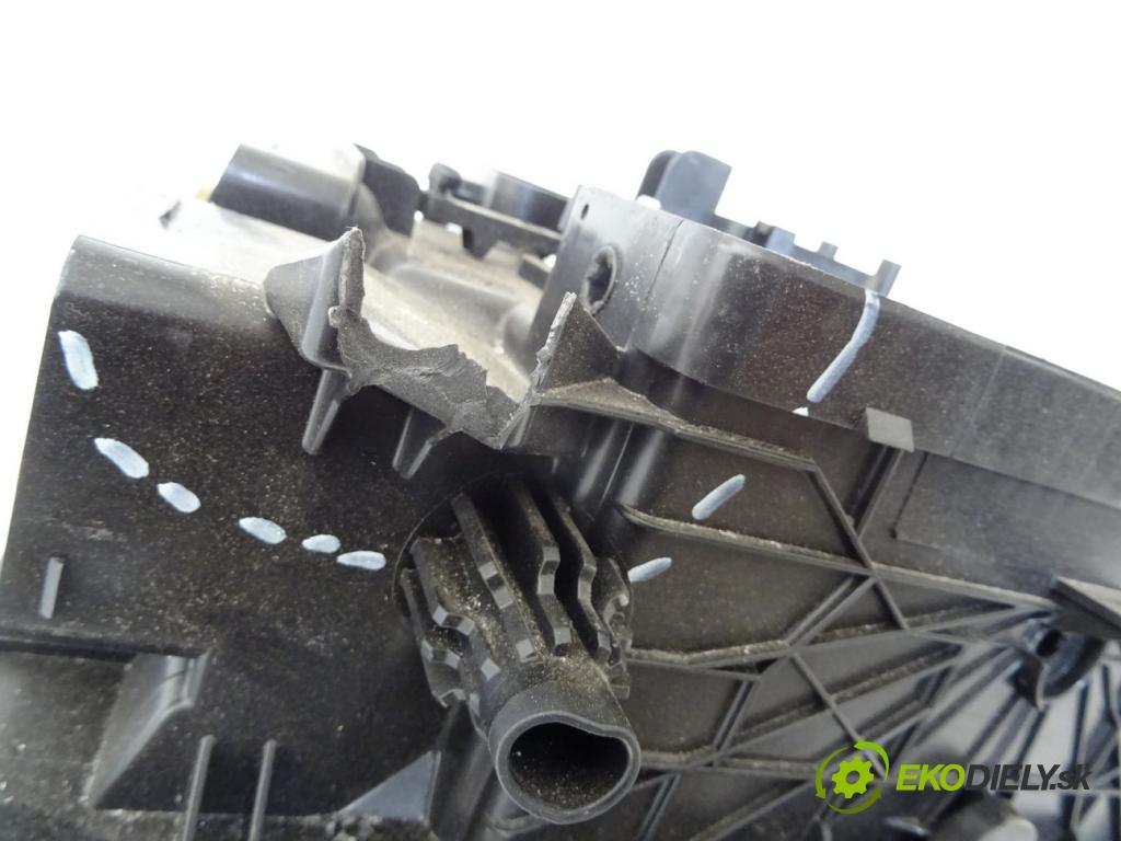 RENAULT TRUCKS T 2013 - 2022    460P LOW  Výhrevné teleso, radiátor kúrenia KOMBAJN 3742276712
