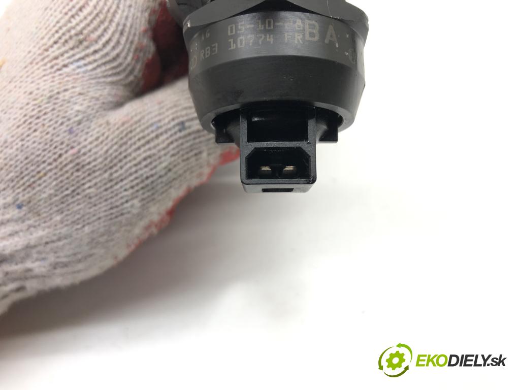 SKODA OCTAVIA II Combi (1Z5) 2004 - 2013    1.9 TDI 77 kW [105 KM] olej napędowy 2004 - 2010  vstrekovače 0414720215 (Vstrekovače)