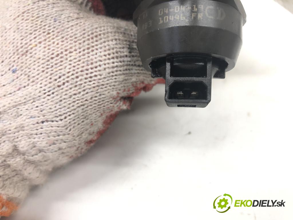 SKODA SUPERB I (3U4) 2001 - 2008    1.9 TDI 96 kW [130 KM] olej napędowy 2001 - 2008  vstrekovače 0414720216 (Vstrekovače)