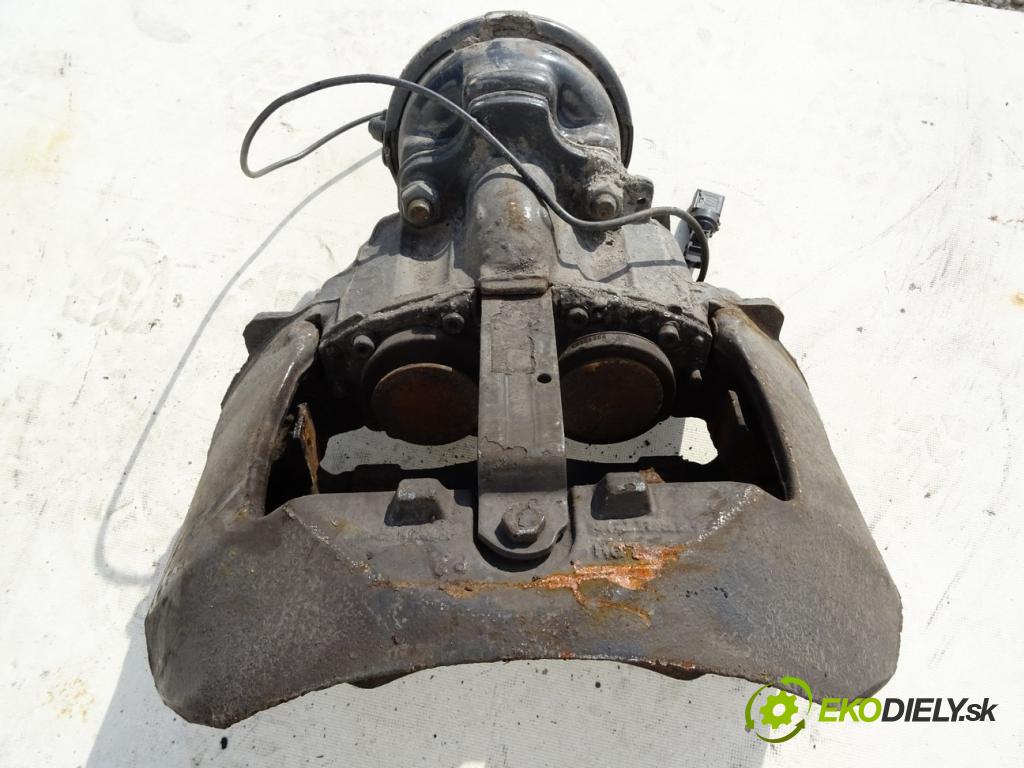RENAULT TRUCKS T 2013 - 2022 460P LOW Brzdič strmeň predný ľavy (Ostatné)