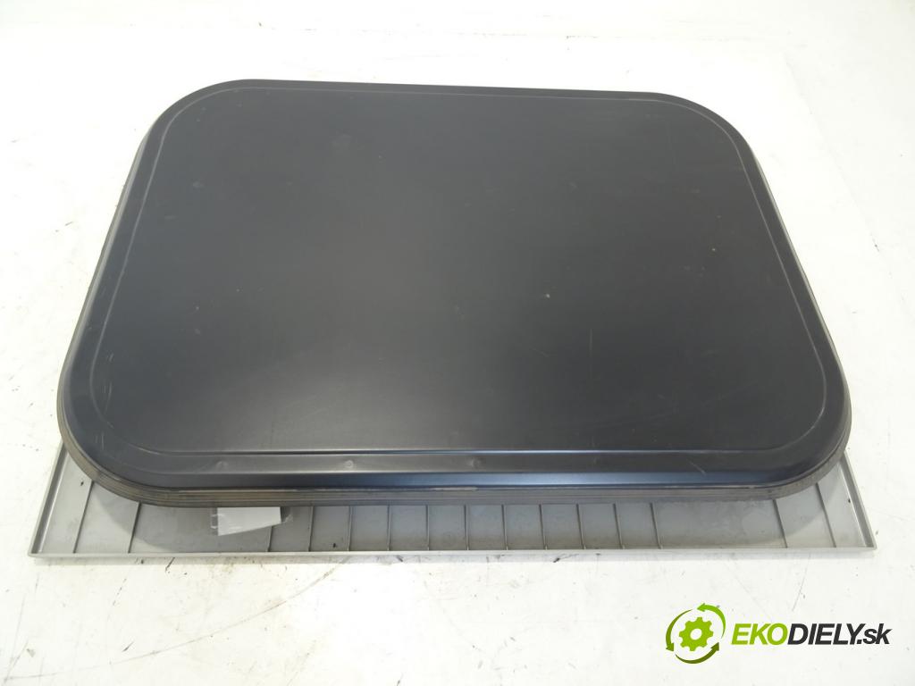 RENAULT TRUCKS T 2013 - 2022    460P LOW  střešní okno 7484505331 (Okna karoserie)