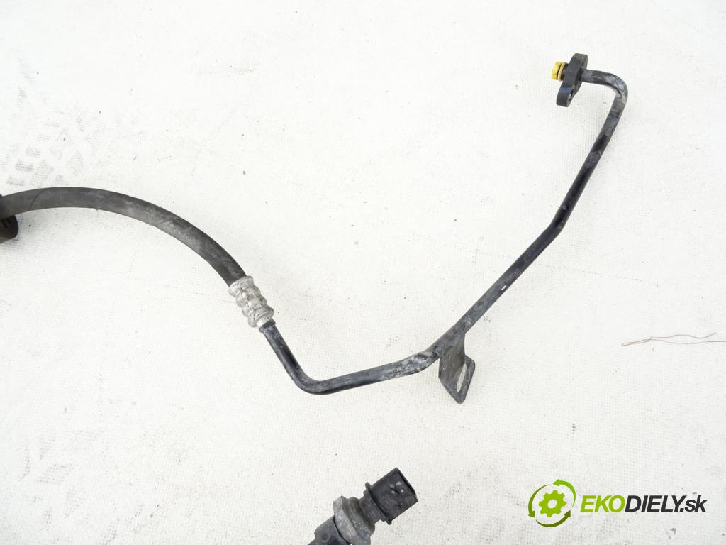 RENAULT TRUCKS T 2013 - 2022    460P LOW  rúrka klimatizácie 84538611 (Rúrky klimatizácie)