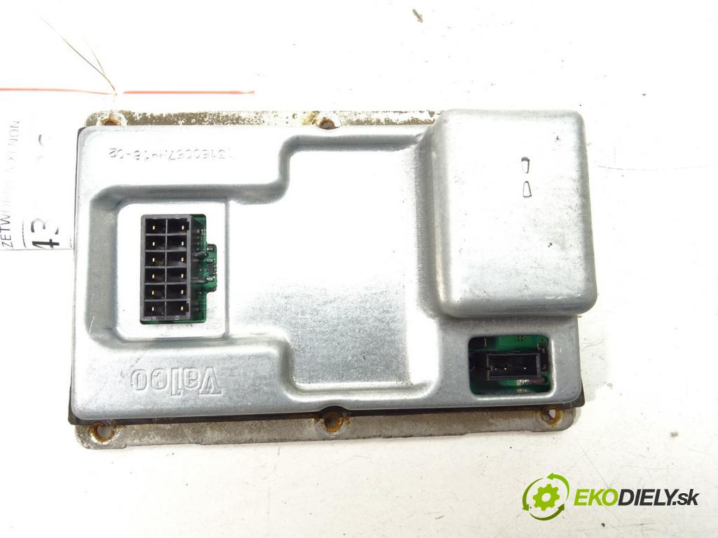 PEUGEOT 807 (EB_) 2002 - 2022    2.2 HDi 94 kW [128 KM] olej napędowy 2002 - 2022  Menič XENON 73010137M (Riadiace jednotky xenónu)