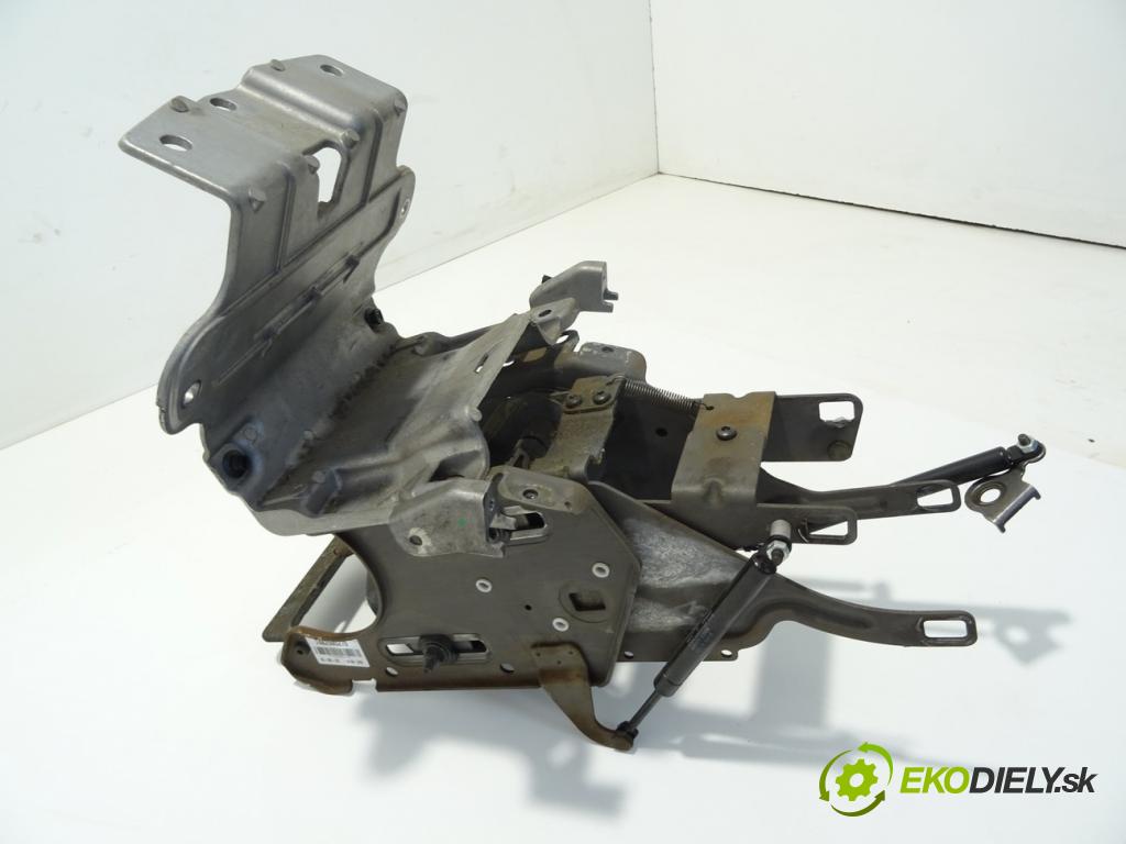 RENAULT TRUCKS T 2013 - 2022    460P LOW  Hriadeľ, tyč volantu 7482595270 (Tyče riadenia (volantu))