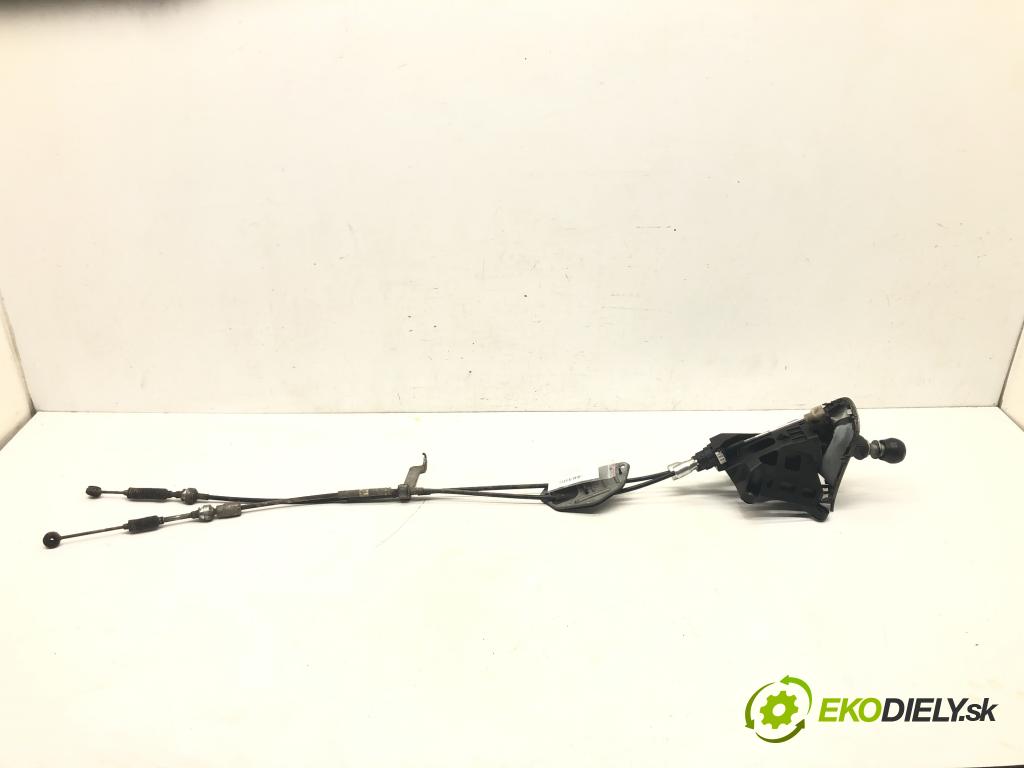 TOYOTA AURIS (_E15_) 2006 - 2012    2.0 D-4D (ADE150_) 93 kW [126 KM] olej napędowy 20  Kulisa  (Rýchlostné páky / kulisy)