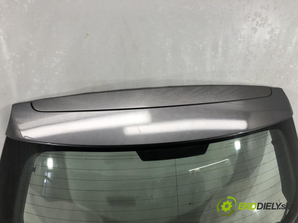 TOYOTA AURIS (_E15_) 2006 - 2012    2.0 D-4D (ADE150_) 93 kW [126 KM] olej napędowy 20  zadní část kapota  (Zadní kapoty)