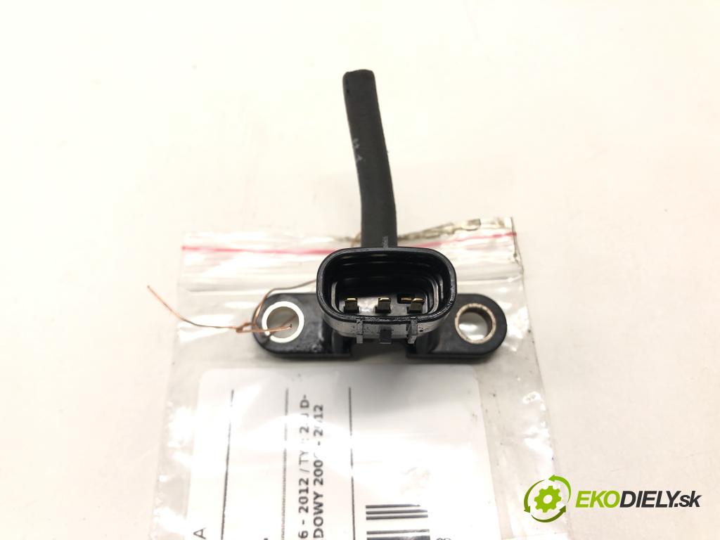 TOYOTA AURIS (_E15_) 2006 - 2012    2.0 D-4D (ADE150_) 93 kW [126 KM] olej napędowy 20  Ventil tlaku  (Ventily)