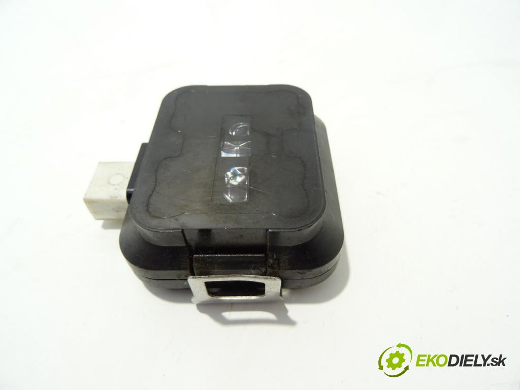 RENAULT TRUCKS T 2013 - 2022    460P LOW  Snímač dažďa 22432329 (Snímače dažďa)