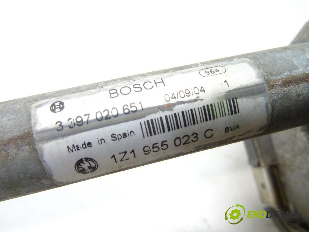 SKODA OCTAVIA II (1Z3) 2004 - 2013    2.0 TDI 103 kW [140 KM] olej napędowy 2005 - 2010  Mechanizmus stieračov predný 1Z1955119A (Motorčeky stieračov predné)