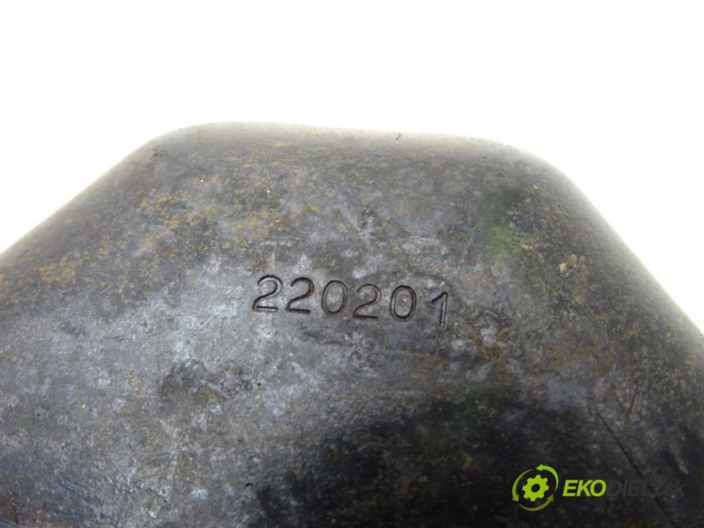 AUDI ---    ---  ISOFIX Uchytenie POKLADNE: 8E0813546