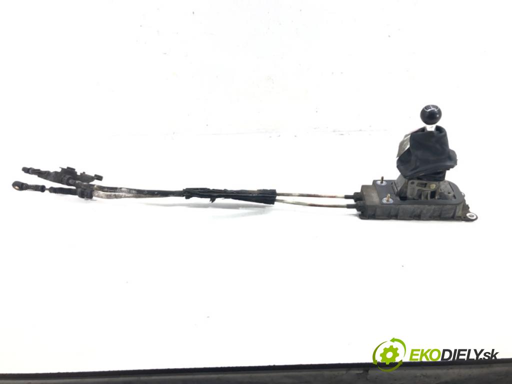 AUDI A3 (8L1) 1996 - 2006    1.9 TDI 66 kW [90 KM] olej napędowy 1996 - 2001  Kulisa  (Rýchlostné páky / kulisy)