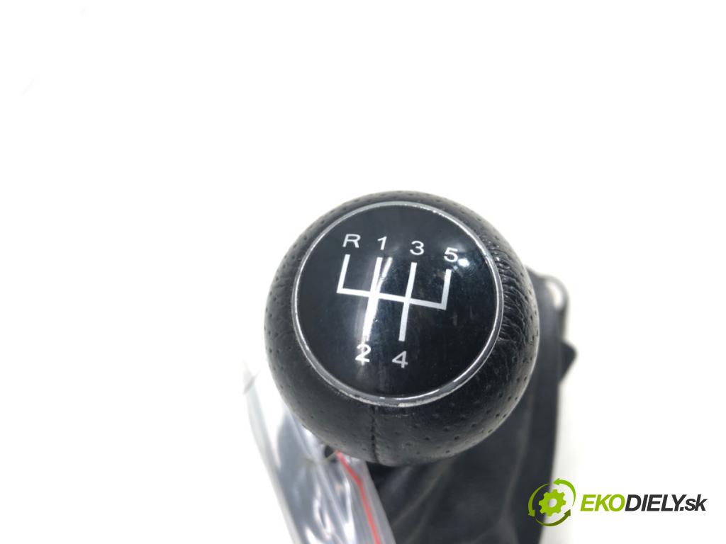 AUDI A3 (8L1) 1996 - 2006    1.9 TDI 66 kW [90 KM] olej napędowy 1996 - 2001  Kulisa  (Rýchlostné páky / kulisy)