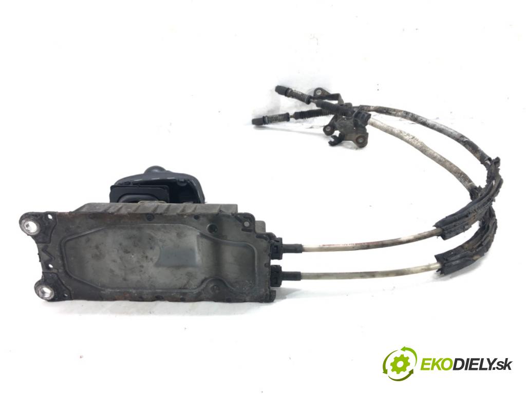 AUDI A3 (8L1) 1996 - 2006    1.9 TDI 66 kW [90 KM] olej napędowy 1996 - 2001  Kulisa  (Rýchlostné páky / kulisy)