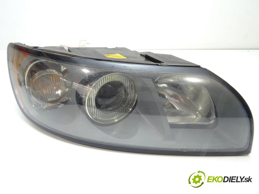 VOLVO V50 (545) 2003 - 2012    2.0 CDI 98 kW [133 KM] olej napędowy 2003 - 2006  Svetlomet pravy 30698886 (Pravé)