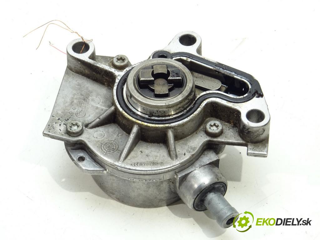 SKODA OCTAVIA I Combi (1U5) 1998 - 2010    1.9 TDI 66 kW [90 KM] olej napędowy 1998 - 2010  pumpa vakuová 038145101B