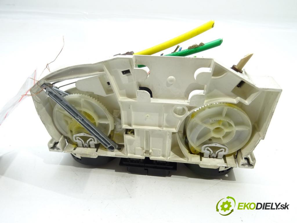 SEAT LEON (1M1) 1999 - 2006    1.9 TDI 81 kW [110 KM] olej napędowy 1999 - 2006  Panel ovládania kúrenia 1M0820045C (Prepínače, spínače, tlačidlá a ovládače kúrenia)