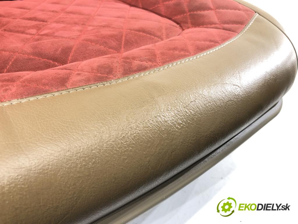 TOYOTA LAND CRUISER 200 (_J2_) 2007 - 2022    5.7 V8 (URJ200) 280 kW [381 KM] benzyna 2008 - 202  Sedadlo pravy  (Sedačky, sedadlá)