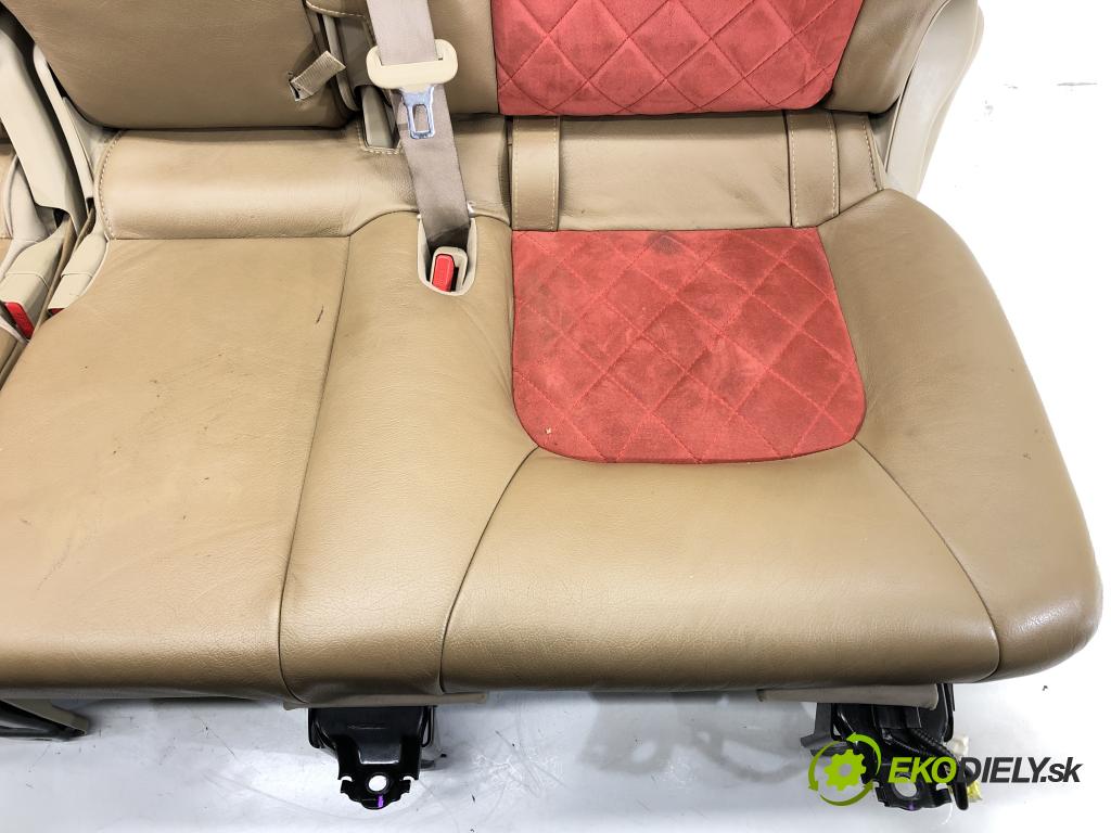 TOYOTA LAND CRUISER 200 (_J2_) 2007 - 2022    5.7 V8 (URJ200) 280 kW [381 KM] benzyna 2008 - 202  Sedadlo zad 0 (Sedačky, sedadlá)