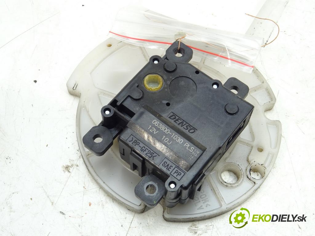 TOYOTA LAND CRUISER 200 (_J2_) 2007 - 2022    5.7 V8 (URJ200) 280 kW [381 KM] benzyna 2008 - 202  Motorček kúrenia 063800-1030 (Motorčeky kúrenia)