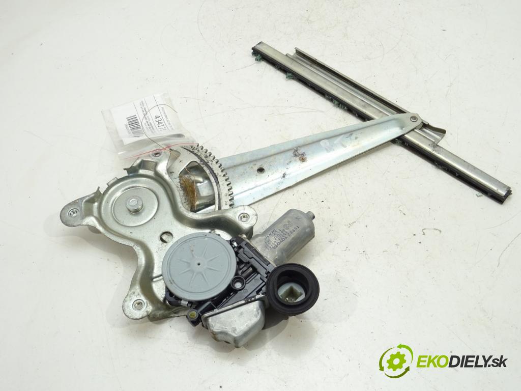 TOYOTA LAND CRUISER 200 (_J2_) 2007 - 2022    5.7 V8 (URJ200) 280 kW [381 KM] benzyna 2008 - 202  mechanismus okna zadní část pravý 85720-60160