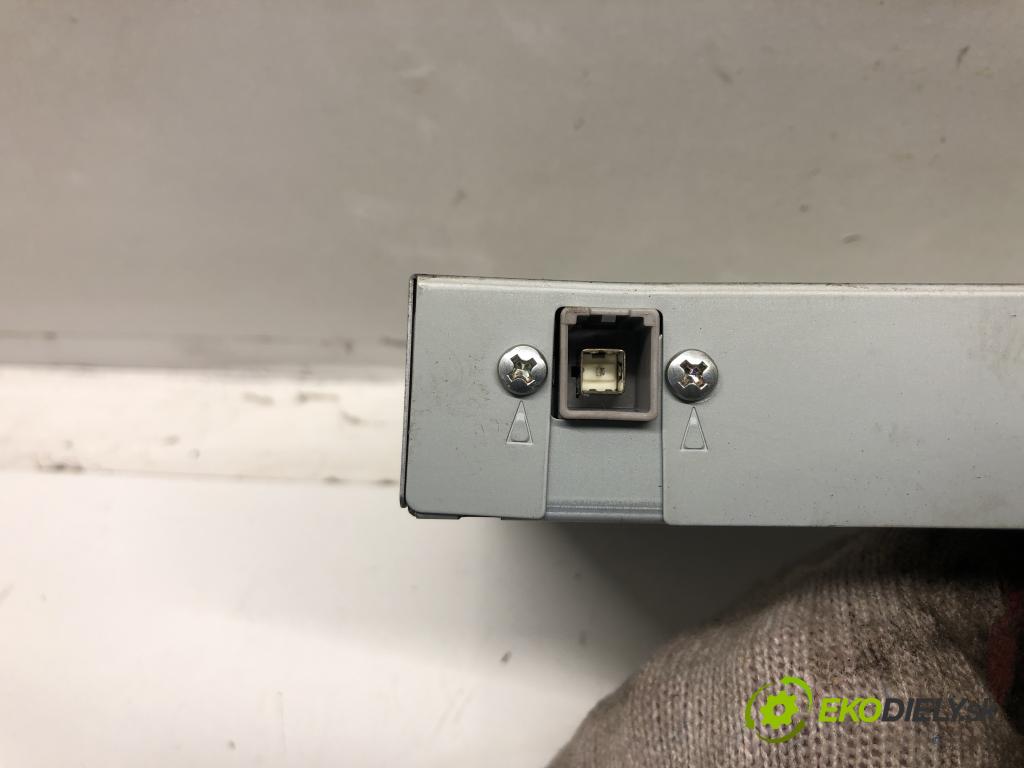 TOYOTA LAND CRUISER 200 (_J2_) 2007 - 2022    5.7 V8 (URJ200) 280 kW [381 KM] benzyna 2008 - 202  Zosilňovač 86180-0W031 (Zosilňovače)