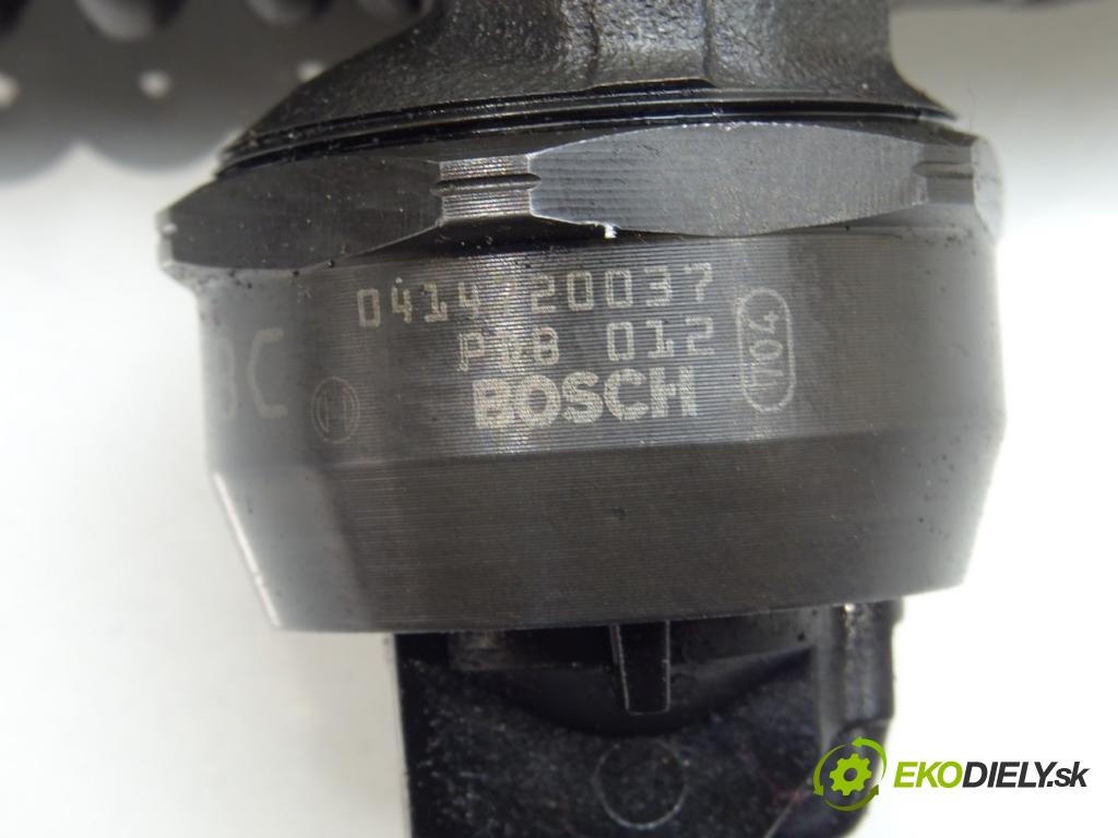VW PASSAT B5.5 Variant (3B6) 2000 - 2005    1.9 TDI 74 kW [101 KM] olej napędowy 2000 - 2005  vstrekovače 0414720037 (Vstrekovače)
