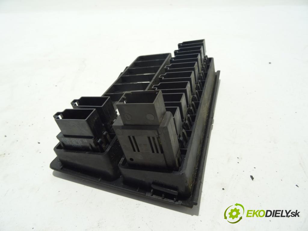 MAN TGX I 2006 - 2022    18.480  Panel prepínačov 81.61710.0031 (Prepínače, spínače, tlačidlá a ovládače kúrenia)