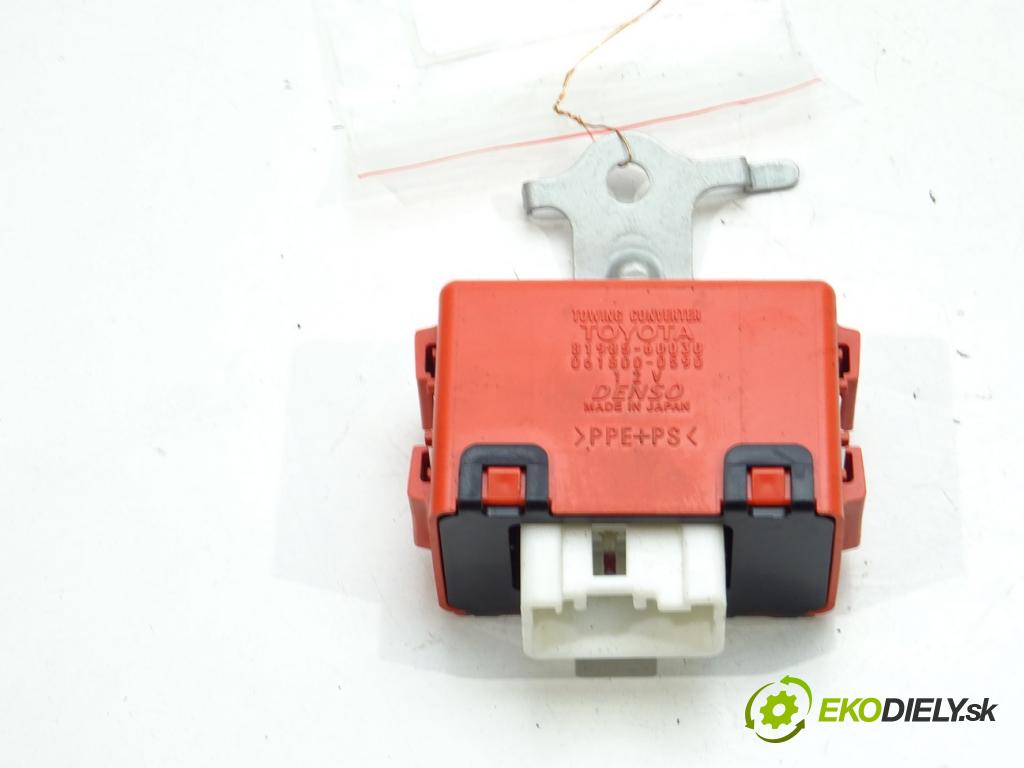 TOYOTA LAND CRUISER 200 (_J2_) 2007 - 2022    5.7 V8 (URJ200) 280 kW [381 KM] benzyna 2008 - 202  Modul 81985-60030 (Ostatné)