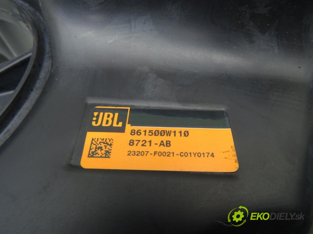 TOYOTA LAND CRUISER 200 (_J2_) 2007 - 2022    5.7 V8 (URJ200) 280 kW [381 KM] benzyna 2008 - 202  subwoofer JBL 861500W110