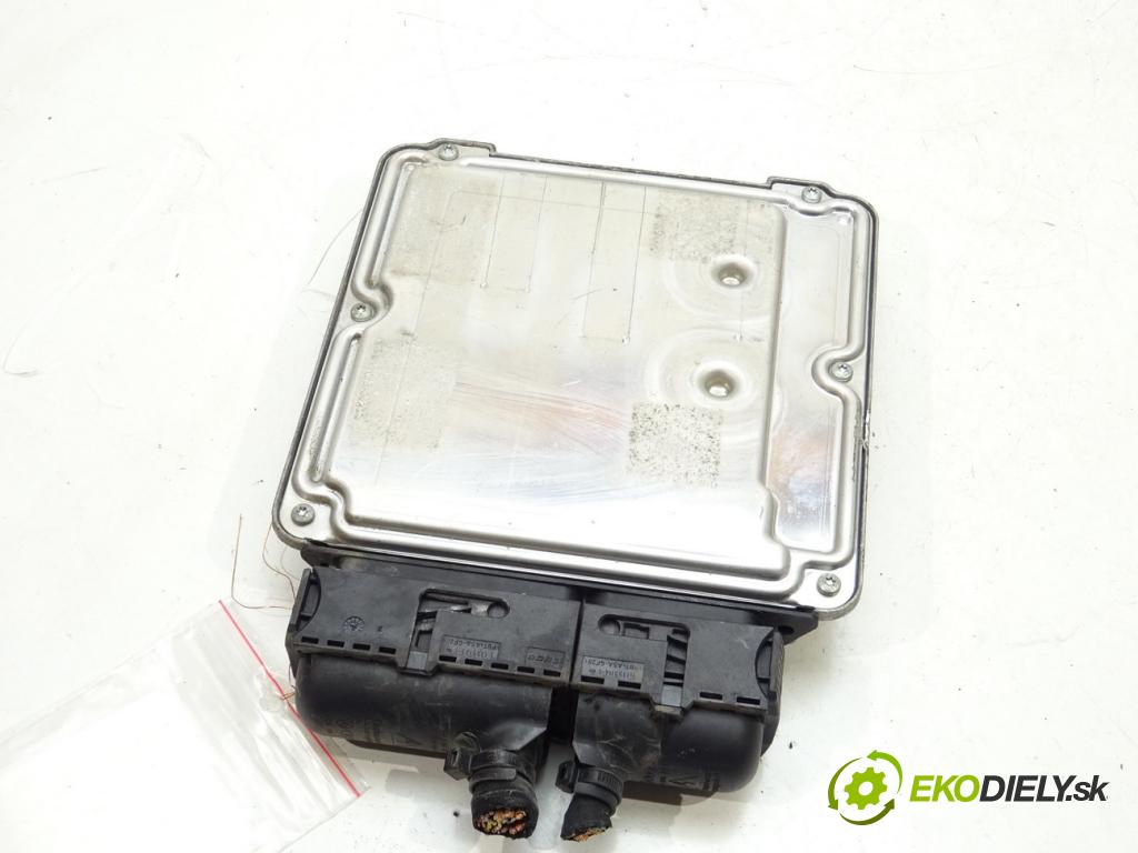 AUDI A3 (8P1) 2003 - 2013    1.9 TDI 77 kW [105 KM] olej napędowy 2003 - 2010  riadiaca jednotka Motor 03G906016CC (Riadiace jednotky)