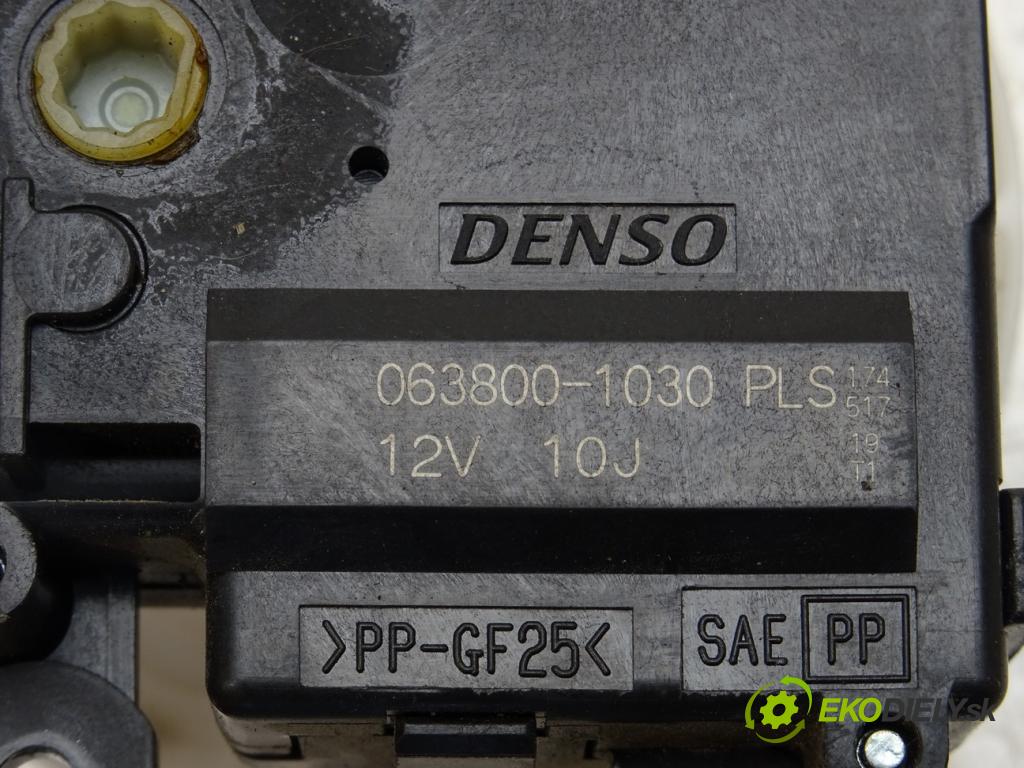 TOYOTA LAND CRUISER 200 (_J2_) 2007 - 2022    5.7 V8 (URJ200) 280 kW [381 KM] benzyna 2008 - 202  Motorček kúrenia 063800-1030 (Motorčeky kúrenia)