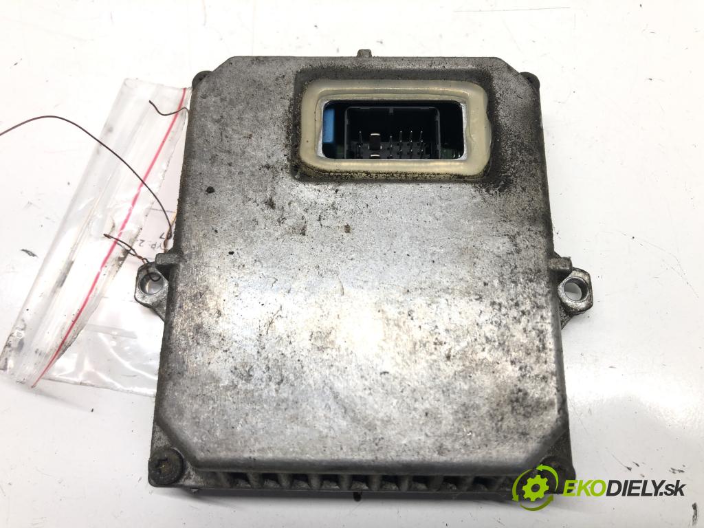 FORD MONDEO III (B5Y) 2000 - 2007    2.0 TDCi 96 kW [130 KM] olej napędowy 2001 - 2007  Menič XENON 1S71-12B655-AA (Riadiace jednotky xenónu)