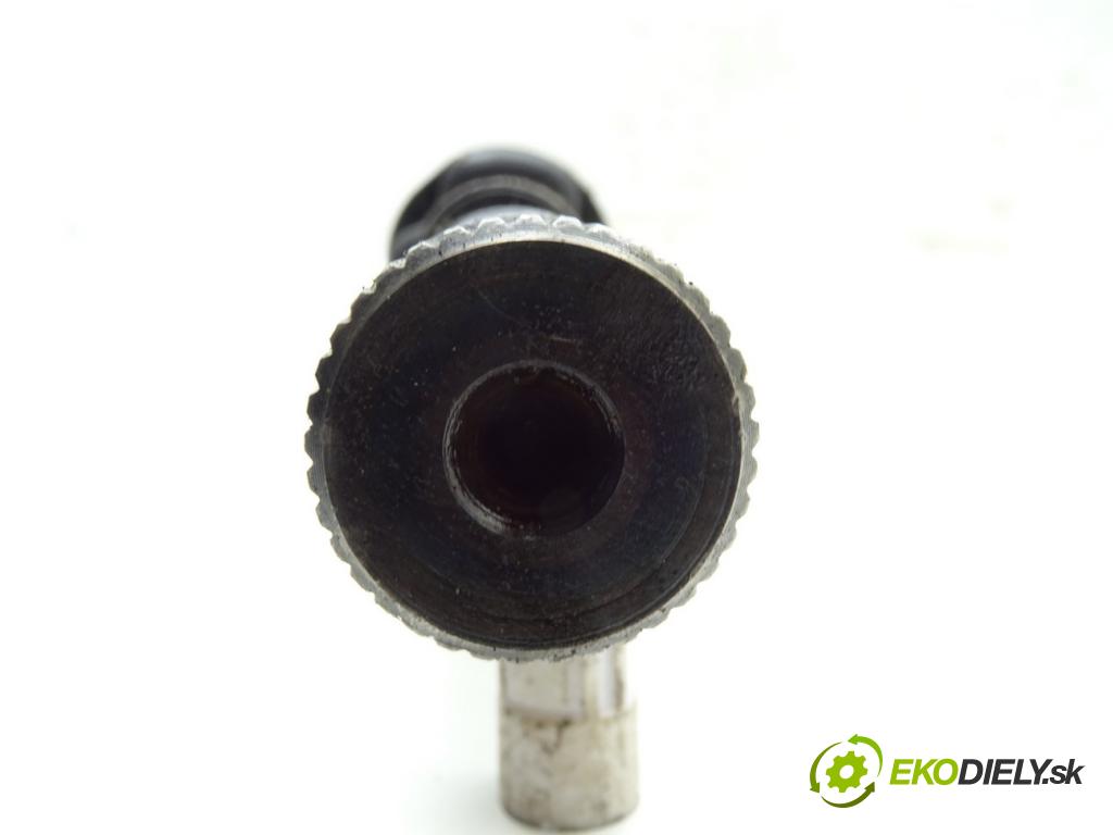 PEUGEOT 807 (EB_) 2002 - 2022    2.0 HDi 79 kW [107 KM] olej napędowy 2002 - 2006  Poloos pravá  (Poloosy)