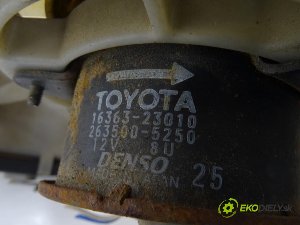 TOYOTA YARIS (_P1_) 1999 - 2005    1.0 (SCP10_) 50 kW [68 KM] benzyna 1999 - 2005  Ventilátor chladiča 16363-23010 (Ventilátory)