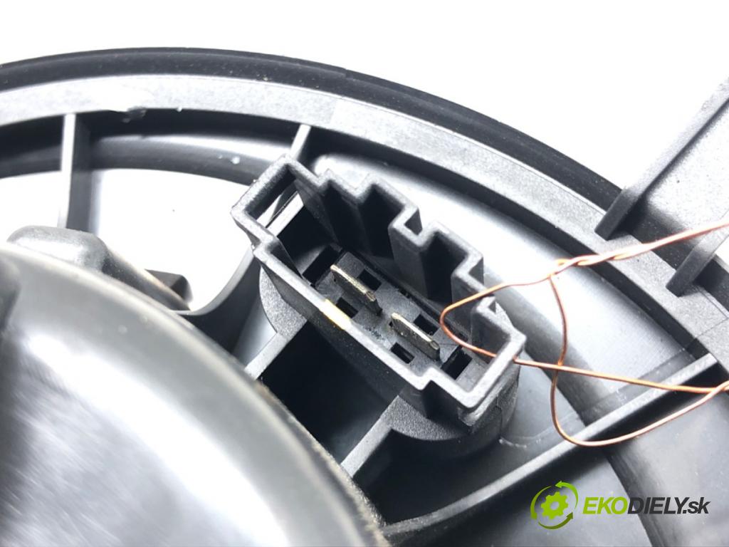 SKODA OCTAVIA II (1Z3) 2004 - 2013    1.6 75 kW [102 KM] benzyna 2004 - 2013  Ventilátor ventilátor kúrenia 1K1819015C (Ventilátory kúrenia)