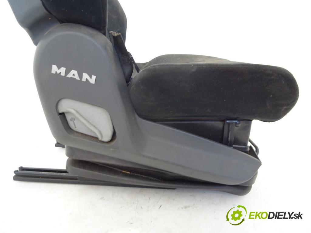 MAN TGX I 2006 - 2022    18.480  Sedadlo pravy  (Sedačky, sedadlá)