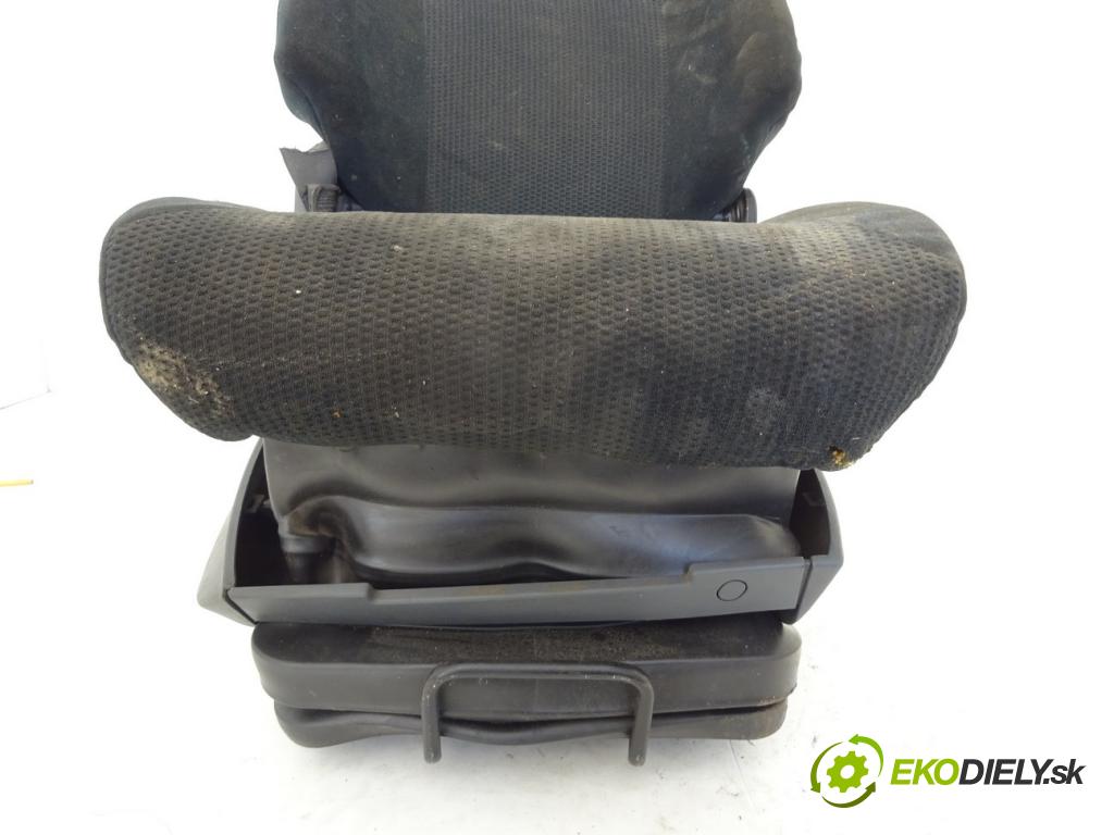 MAN TGX I 2006 - 2022    18.480  Sedadlo pravy  (Sedačky, sedadlá)