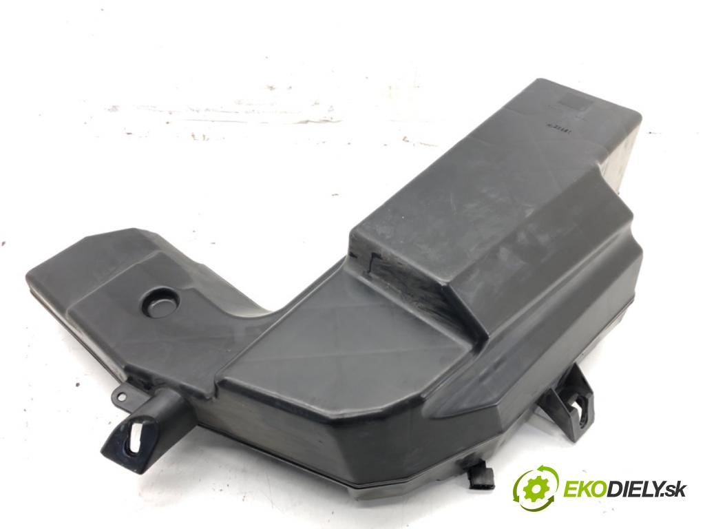 AUDI A4 B6 (8E2) 2000 - 2005    2.5 TDI 114 kW [155 KM] olej napędowy 2001 - 2002  subwoofer 8E9035382 (Audio zariadenia)