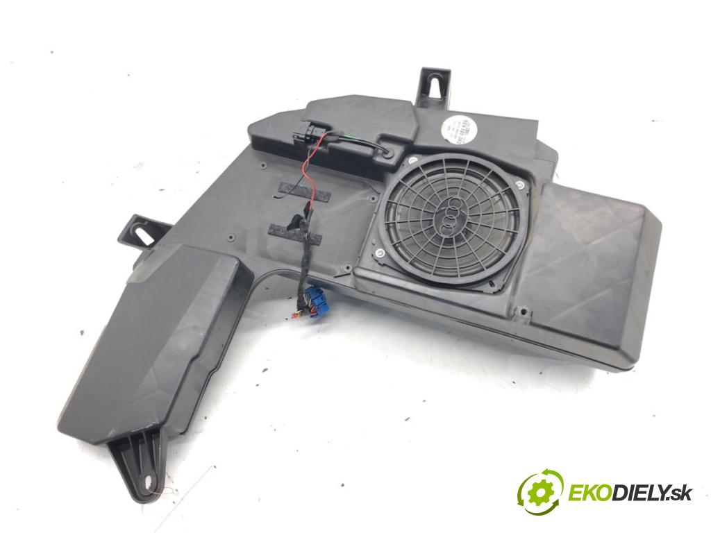 AUDI A4 B6 (8E2) 2000 - 2005    2.5 TDI 114 kW [155 KM] olej napędowy 2001 - 2002  subwoofer 8E9035382 (Audio zariadenia)