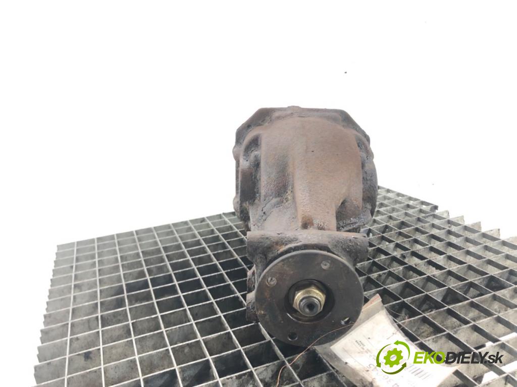 MITSUBISHI SPACE WAGON (N9_W, N8_W) 1998 - 2004    2.4 GDI 108 kW [147 KM] benzyna 2000 - 2004  Most zad ,diferenciál 3.312 (Zadné)