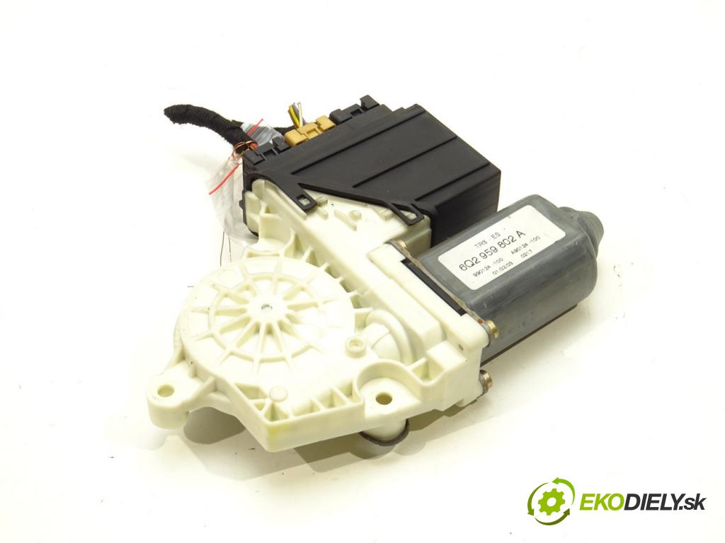 SEAT IBIZA III (6L1) 2002 - 2009    1.4 16V 55 kW [75 KM] benzyna 2002 - 2007  Motorček sťahovania okna predný ľavy 6Q2959802A (Ostatné)