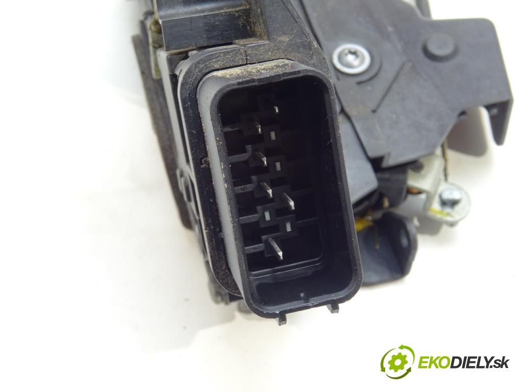 FORD MONDEO IV Turnier (BA7) 2007 - 2015    2.0 107 kW [145 KM] benzyna 2007 - 2015  zámok zadní část levý 6M2A-R26413-BC