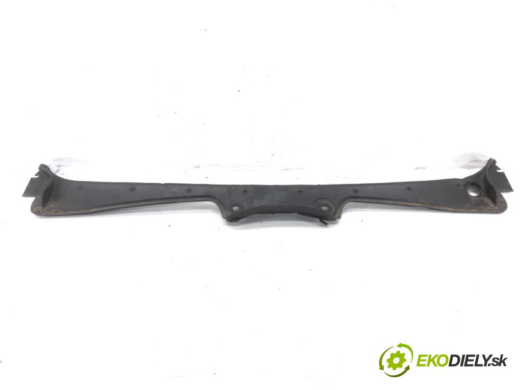 BMW 5 (E60) 2001 - 2010    545 i 245 kW [333 KM] benzyna 2003 - 2005  Torpédo, plast pod čelné okno 7027083 (Torpéda)