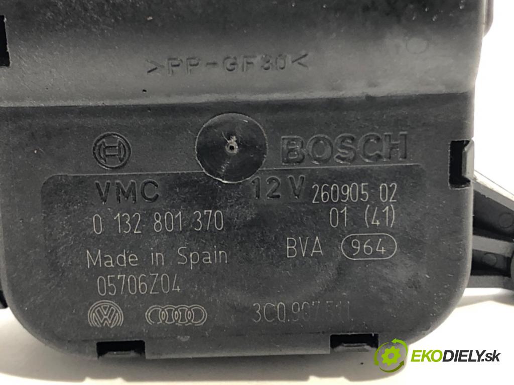 VW PASSAT B6 (3C2) 2005 - 2010    2.0 TDI 103 kW [140 KM] olej napędowy 2005 - 2009  Motorček kúrenia 3C0907511 (Motorčeky kúrenia)