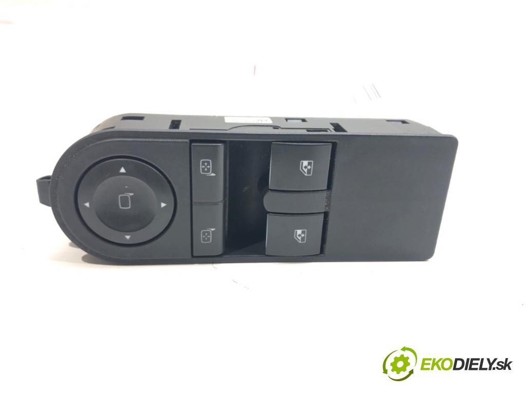 OPEL ASTRA H Kombi (A04) 2004 - 2014    1.9 CDTI (L35) 88 kW [120 KM] olej napędowy 2005 -  Prepínač okien 13228706 (Prepínače, spínače, tlačidlá a ovládače kúrenia)