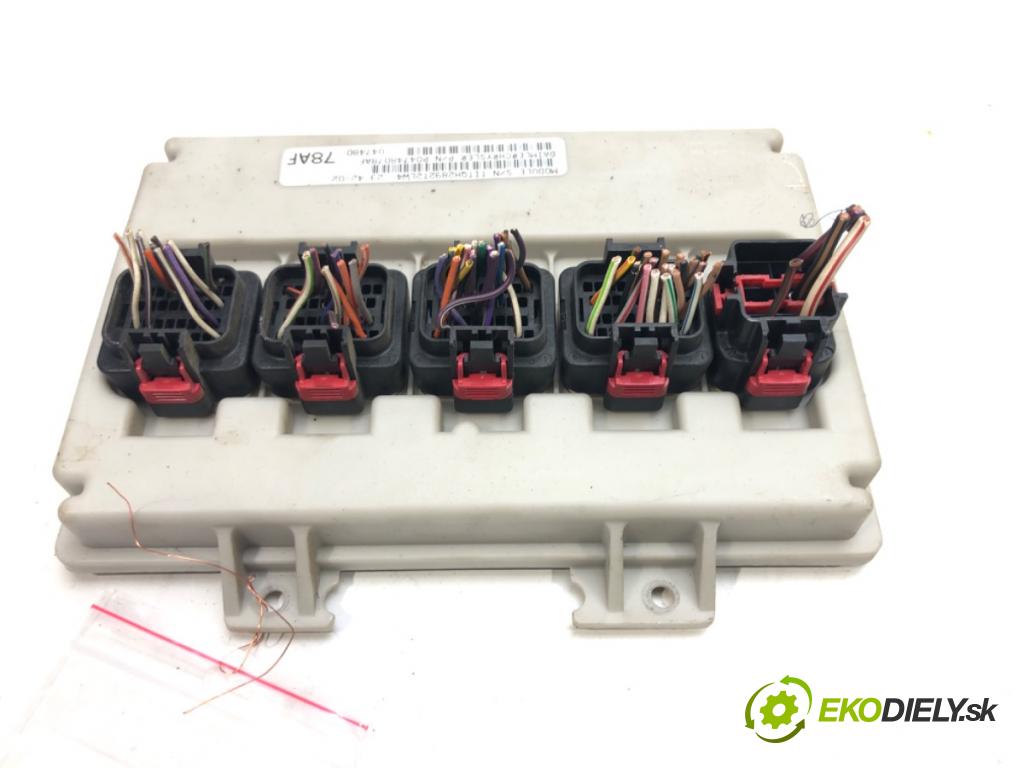 DODGE GRAND CARAVAN Mini Cargo Van 2000 - 2007    3.3 134 kW [182 KM] benzyna 2003 - 2006  Modul komfortu P04748078AF (Moduly komfortu)