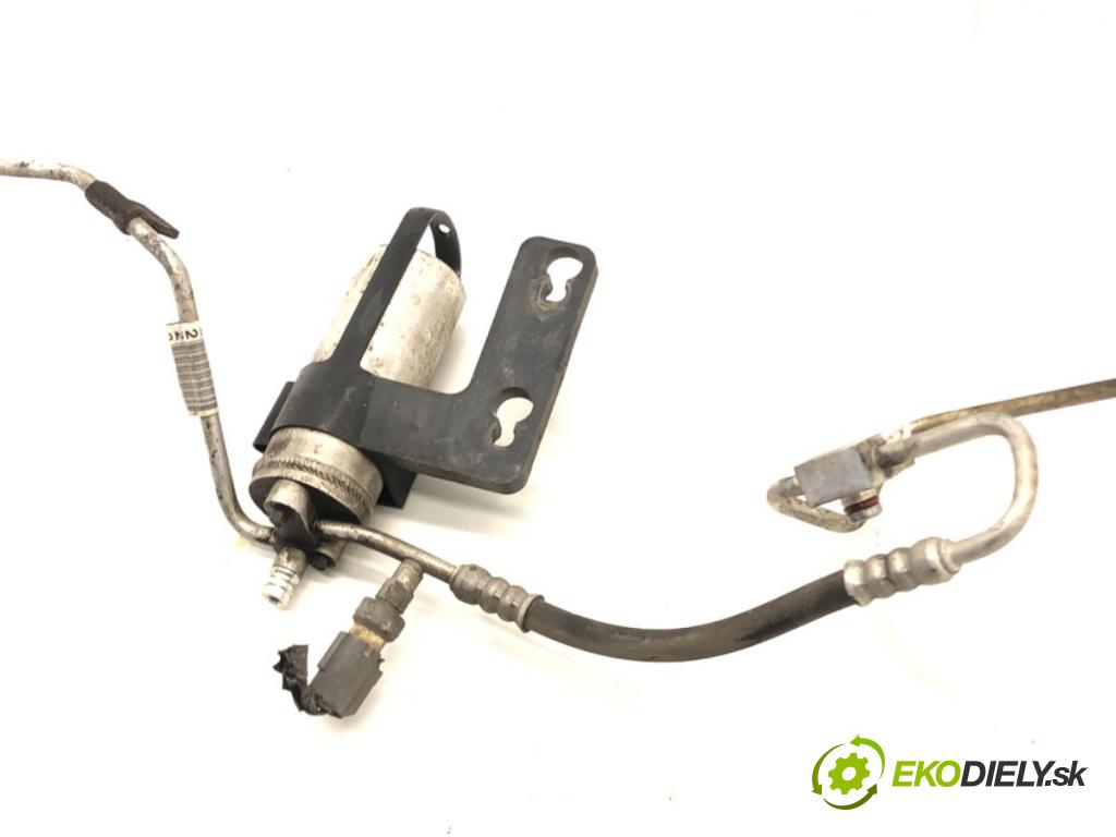 DODGE GRAND CARAVAN Mini Cargo Van 2000 - 2007    3.3 134 kW [182 KM] benzyna 2003 - 2006  rúrka klimatizácie  (Rúrky klimatizácie)